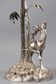 BORDSDEKORATION/UPPSATSSKÅL, nysilver, 1800/1900-tal.