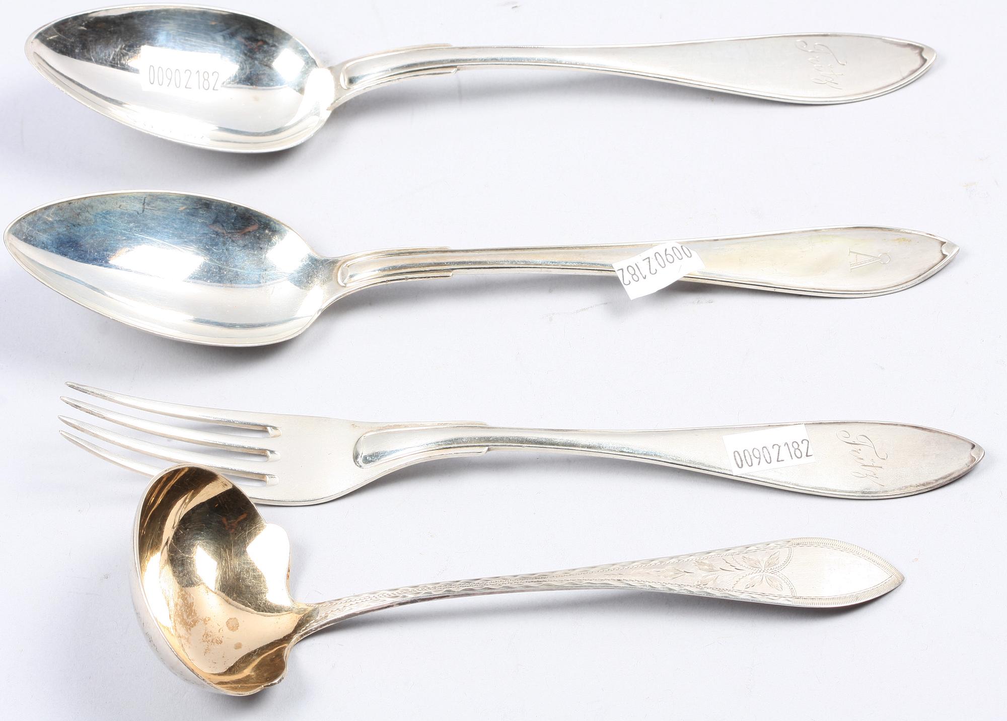 BESTICKSERVISDELAR, 9 st, silver, bla GAB 1900-talets första hälft resp Johan Fredrik Björnstedt, Stockholm 1822.