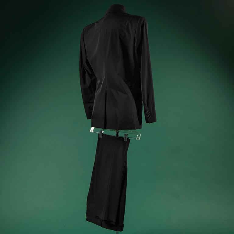 A suit by BELVEST, in size 50(IT).
