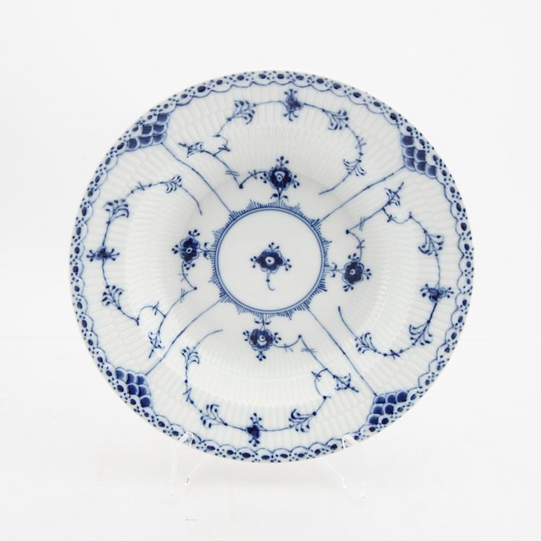 Servis 58 dlr Musselmalet Royal Copenhagen porslin 1900-talets andra hälft.