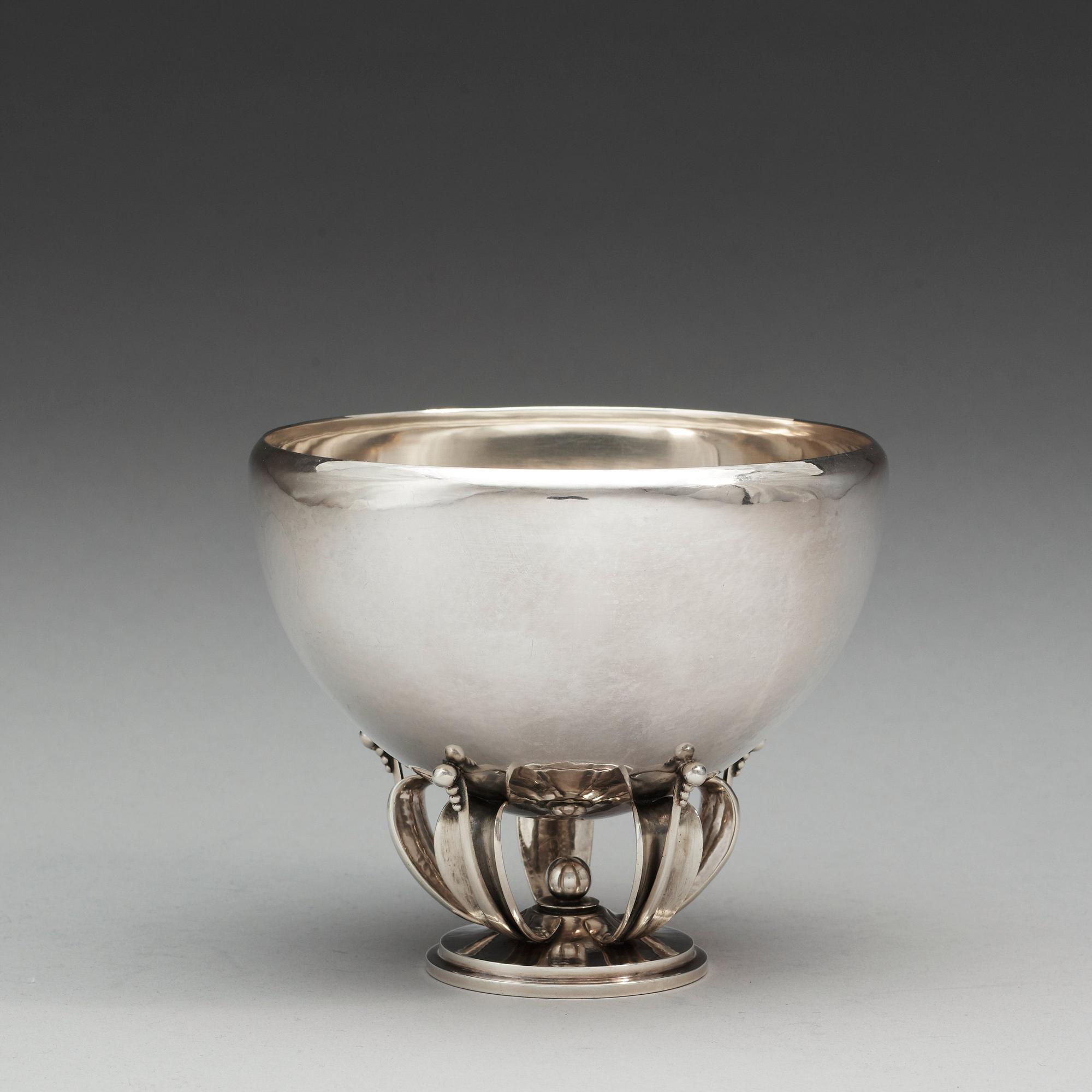 GUSTAV PEDERSEN, skål, Firma Georg Jensen, Köpenhamn 1933-44, sterling.