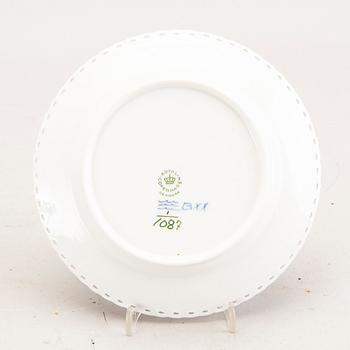 Tableware Muselmalet 27 pcs Royal Copenhagen  porcelain 20th century.
