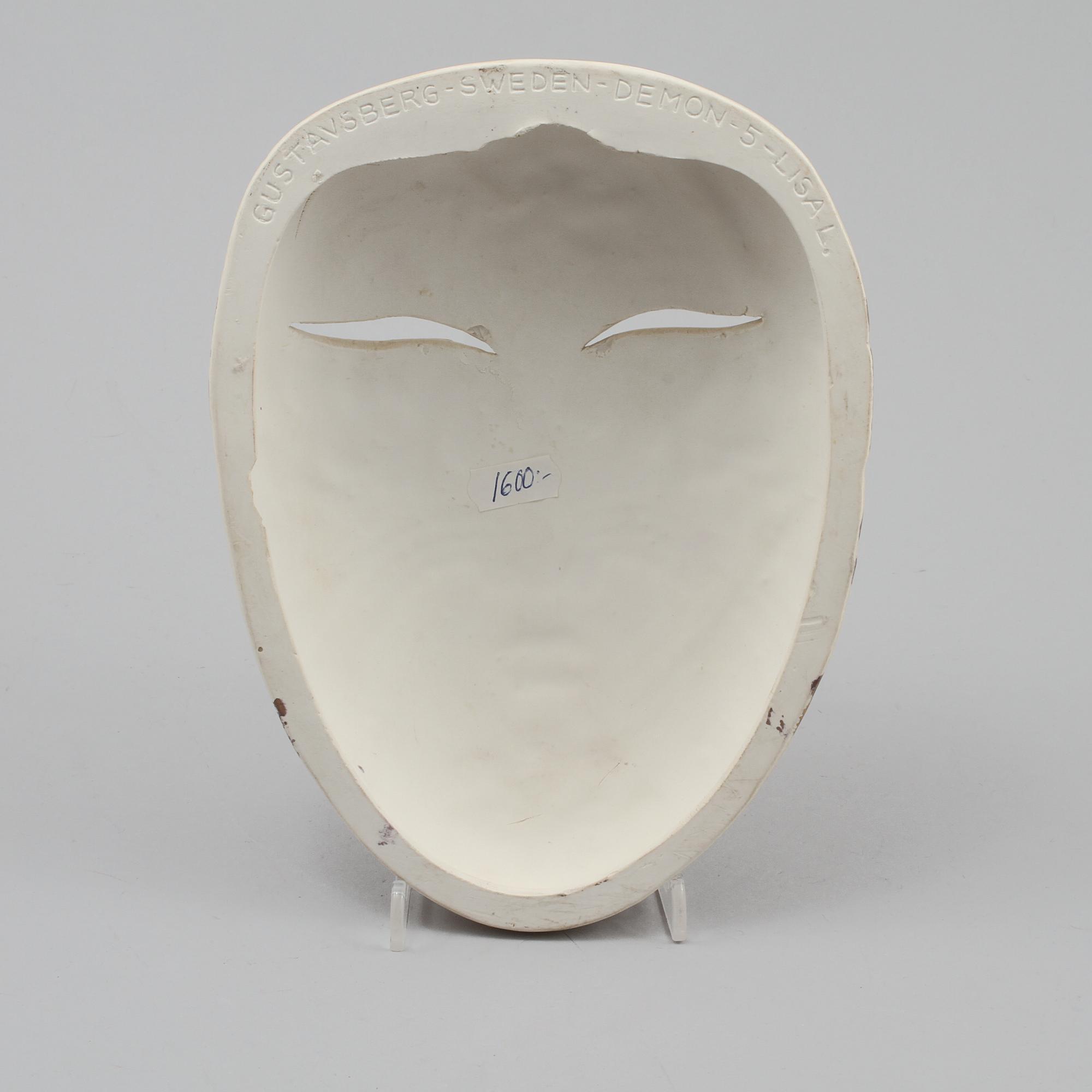 MASK, "Demon", ur serien "Masker", Lisa Larson, vit stengodslera, Gustavsberg, 1974-1979.
