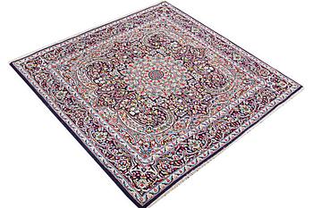 Matta, Kirman, ca. 149 x 147 cm.
