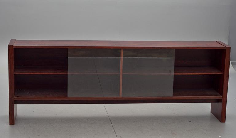 VITRINHYLLA, Danmark. 1900-talets andra hälft.