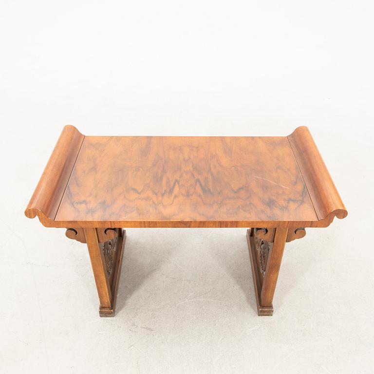 Modern manufactured coffee table/sideboard.