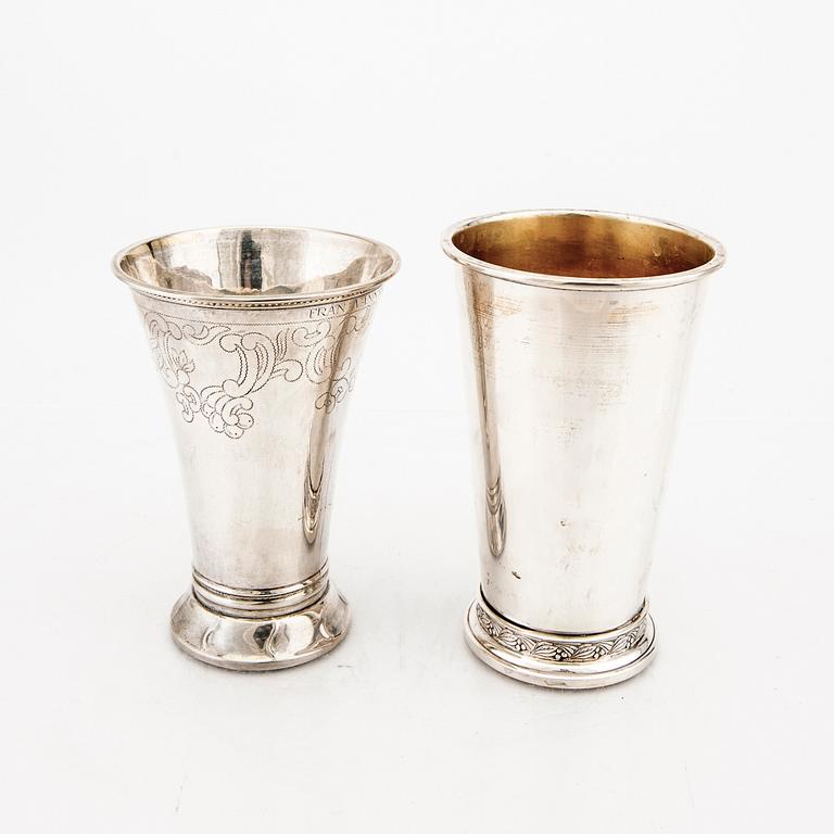 A Swedish 20th century set of two silver beakers mark of MGAB/K Anderson 1967/1938 total weight 390 grams.