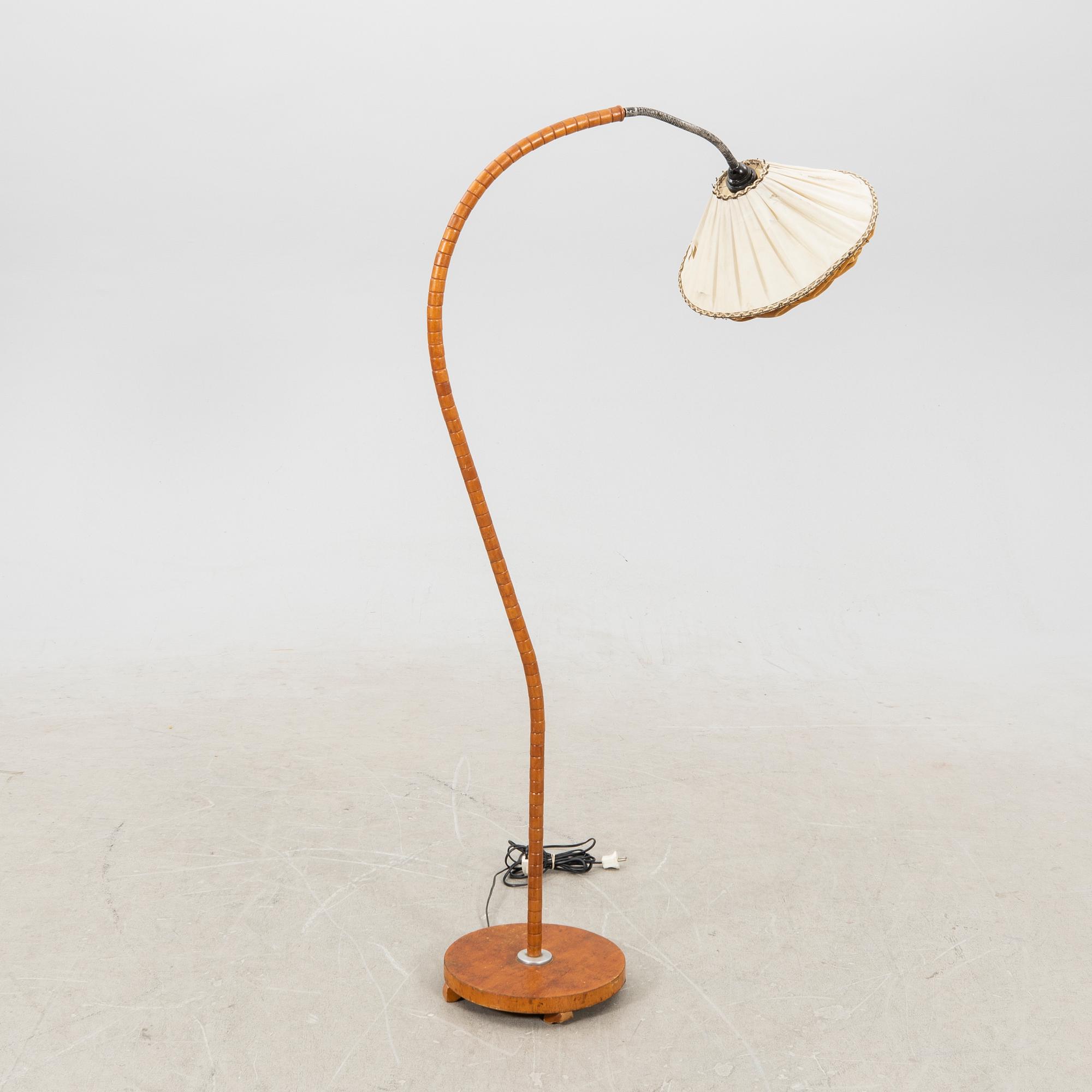 A 1940s floor lamp.