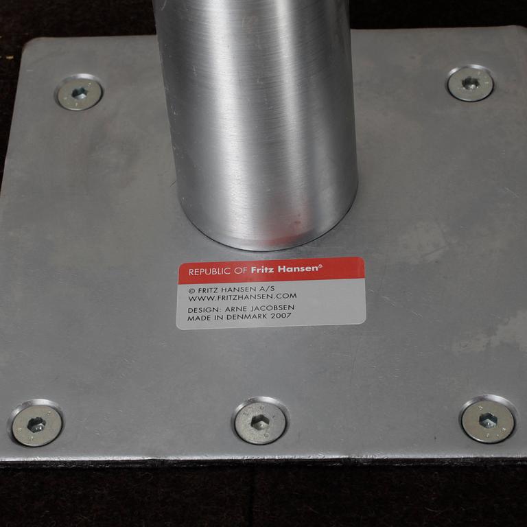 FÅTÖLJ, "Svanen", Arne Jacobsen, Fritz Hansen, Danmark.