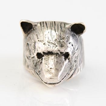 An Eila Minkkinen silver ring "Bear", Finland 2017.