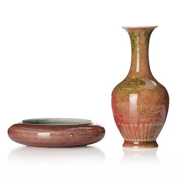 A peach-bloom vase and brushpot, Qing dynasty with Kangxi mark, the brushpot later.