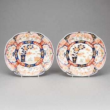 FAT 3 st, porslin, Japan, 1800/1900-tal.