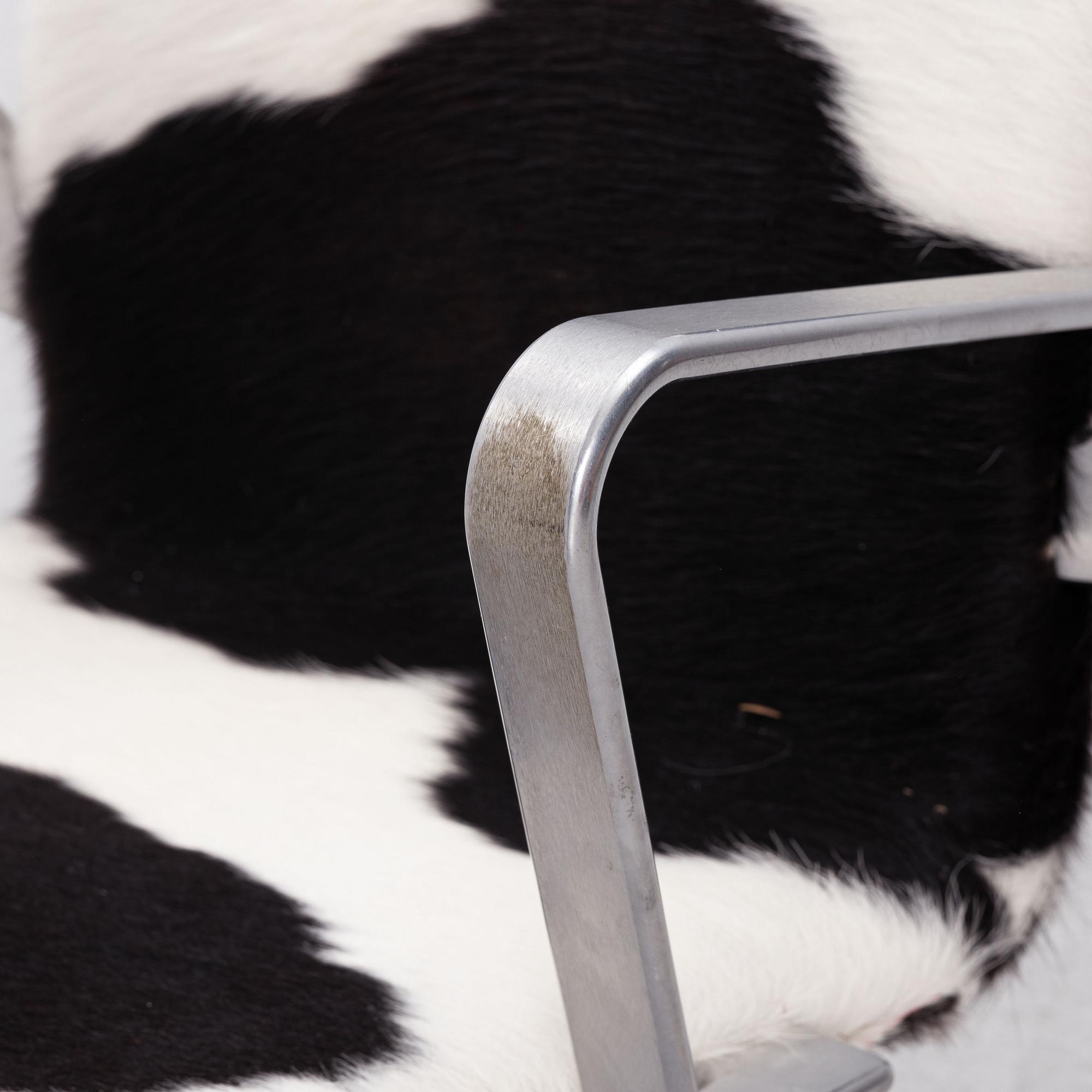 Arne Jacobsen, an 'Oxford' chair, Republic of Fritz Hansen, dated 2008.