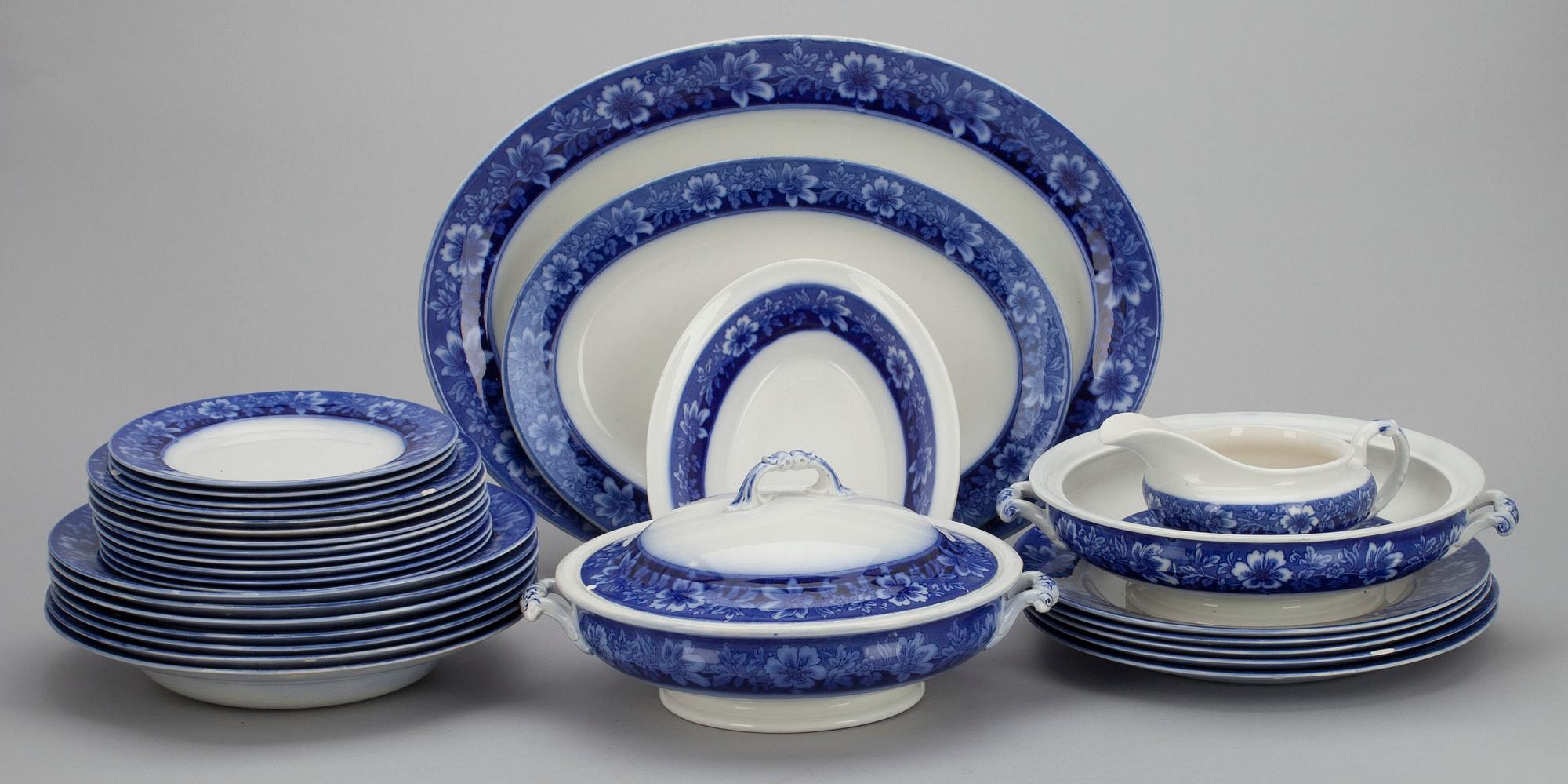 SERVISDELAR, 30 st, porslin, "Turin" Johnson Bros. England 1900-talets första hälft.