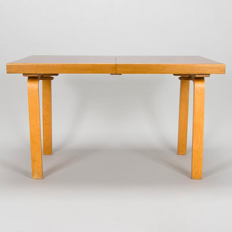 Alvar Aalto, A mid-20th Century '92' dining table for O.Y. Huonekalu-ja Rakennustyötehdas A.B.