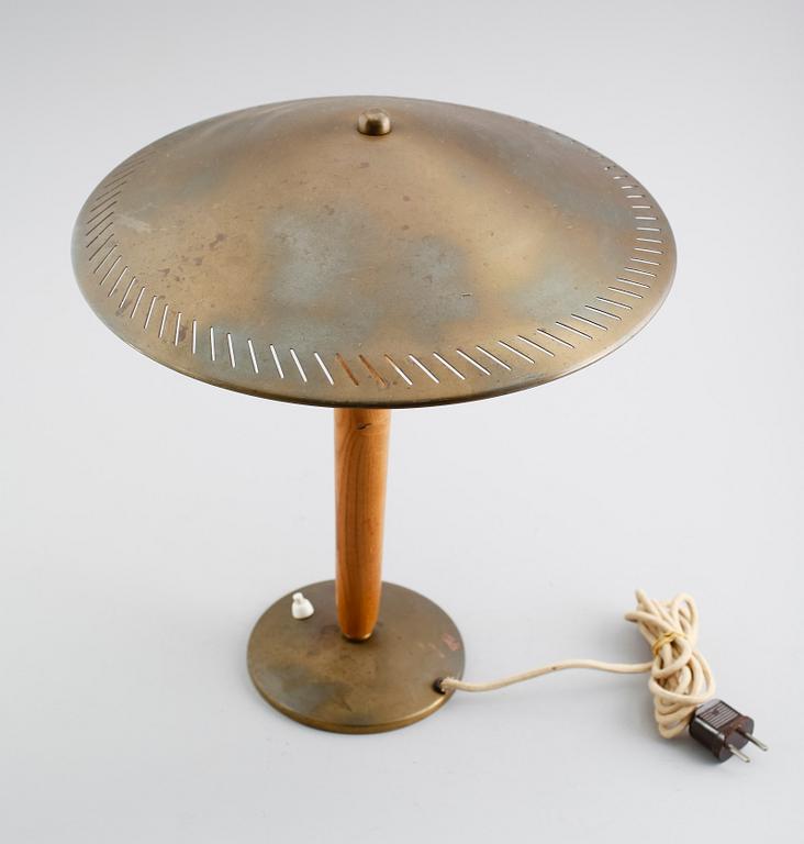 BORDSLAMPA, 1900-talets första hälft.