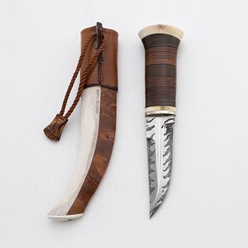 A reindeer horn and birch knife by Bertil Fällman, signed.