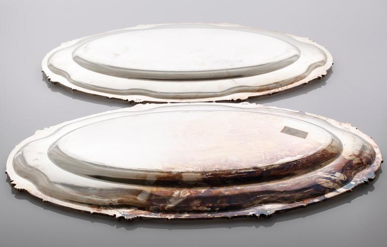 Two silvered metal serving dishes by Christofle in France, first half of the 20th century.