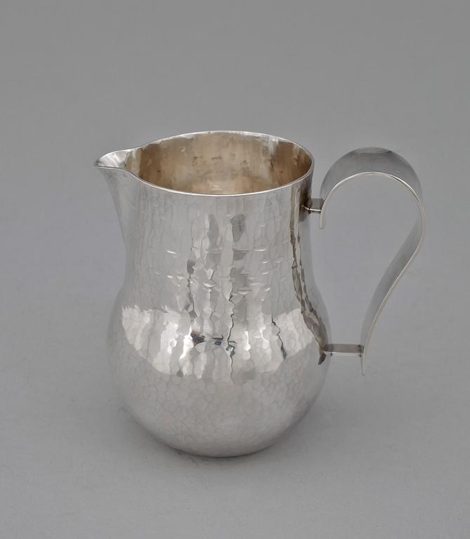 KANNA. Sterling silver, Rey Urban, Stockholm, 1977. Vikt 230 g.