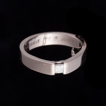 RING, 14K vitguld, diamant. Matti Suninen. Vikt ca 3,7 g.