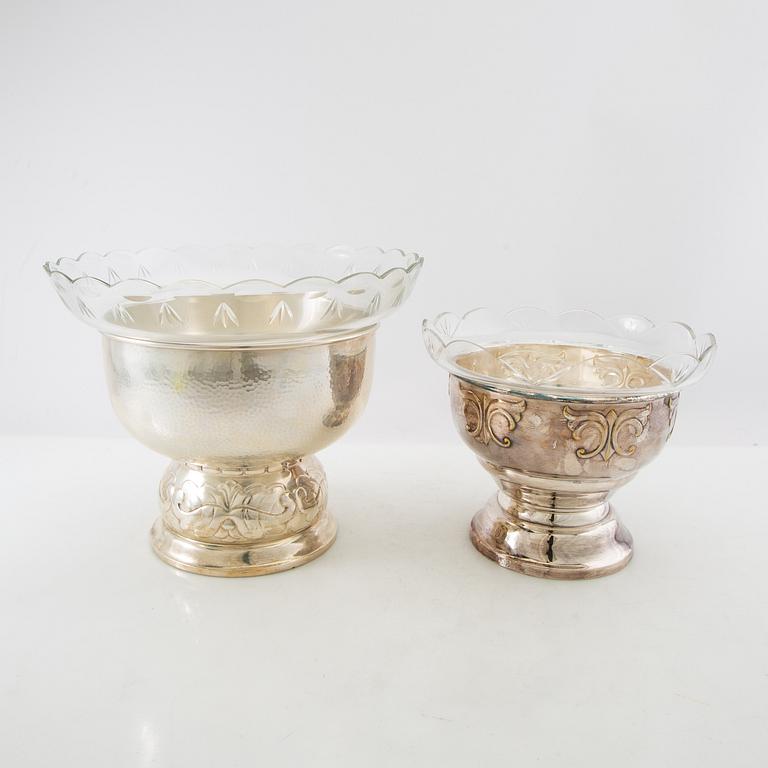 Skålar på fot 2 st nysilver 1900-talets början.