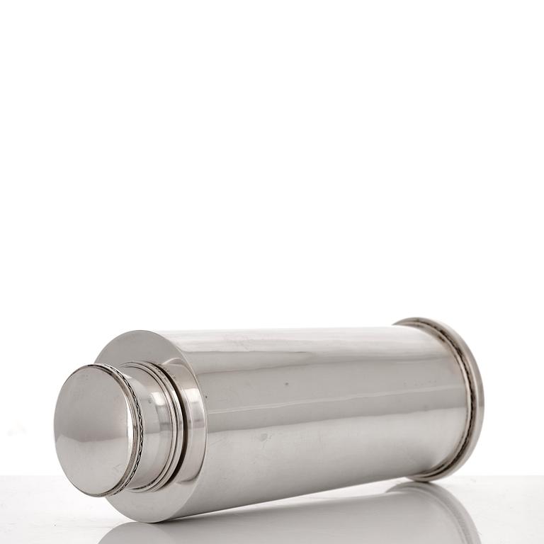 Atelier Borgila, a sterling silver cocktail shaker, Stockholm 1953.