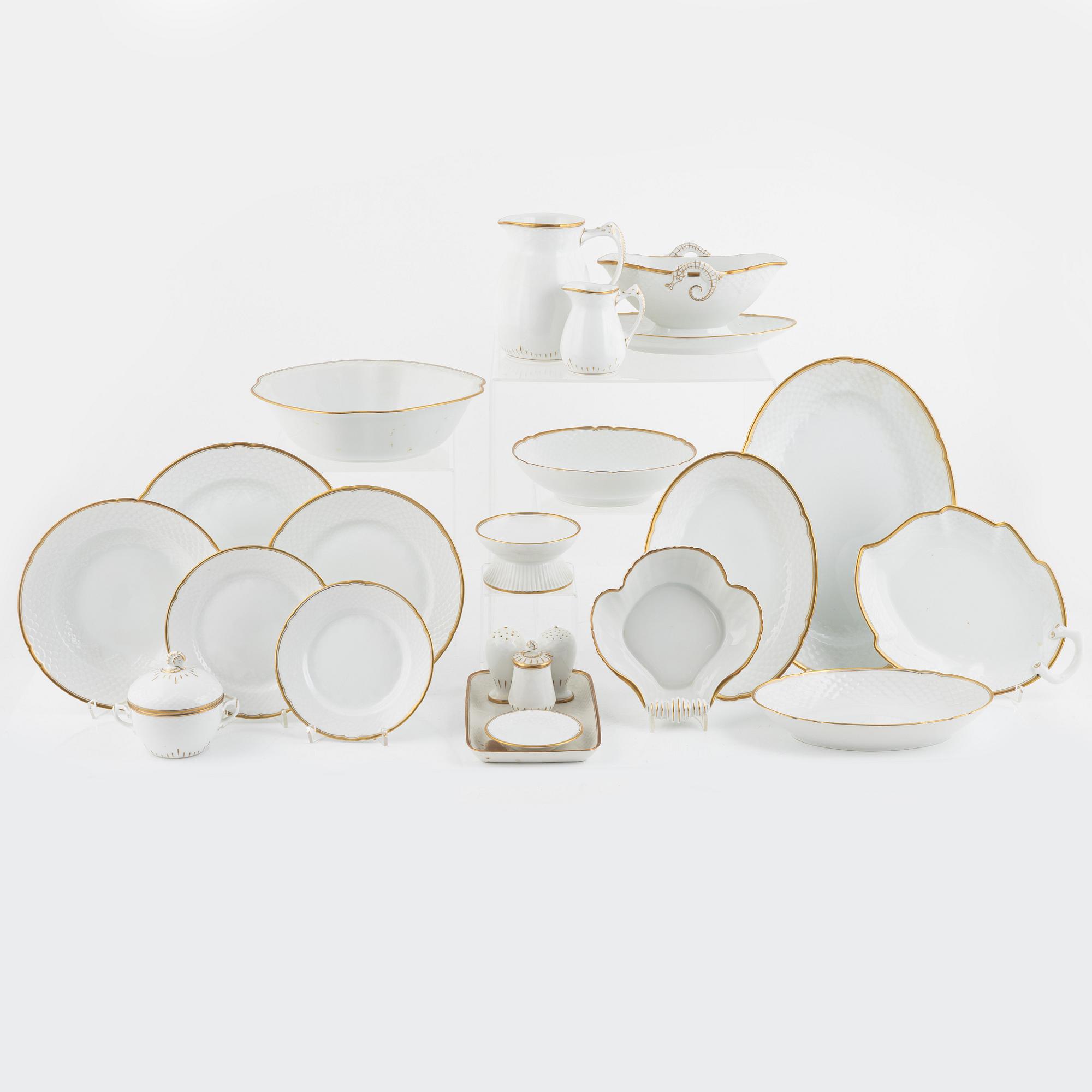 Matservis, 89 delar, "Elegance", porslin, Bing & Grøndahl, Danmark.