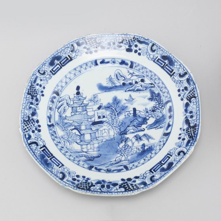 Two 18th century Chinese porcelain platters and two plates.