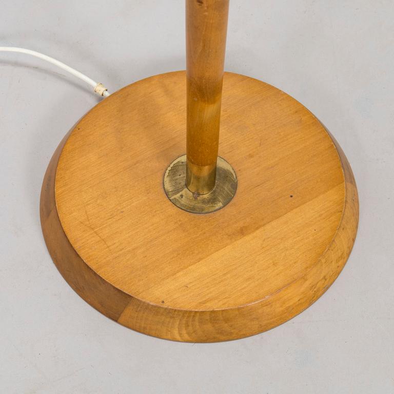 A mid-20th century floor light.