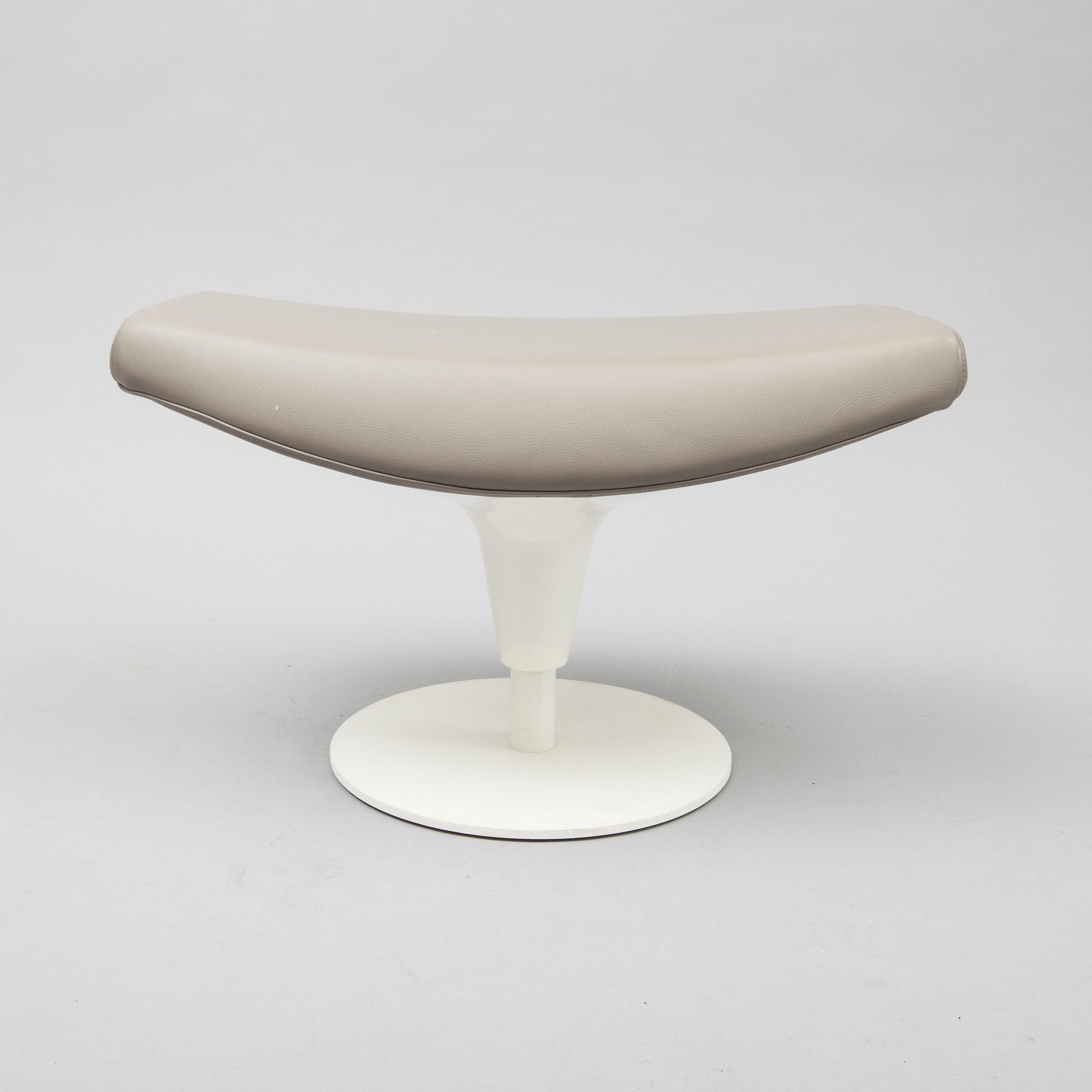 FÅTÖLJ samt FOTPALL, "Auckland", Jean Marie Massaud, Cassina. Formgiven 2005.