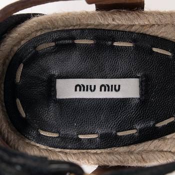 SKOR, MiuMiu.
