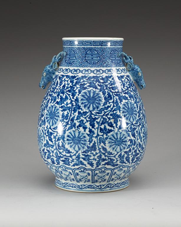 A large blue and white vase, Qing dynasty, with Qianlong seal mark.