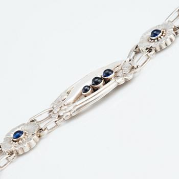 Georg Jensen, a sterling silver and cabochon cut lapis lazuli necklace, Copenhagen 1933-44, design nr 26.