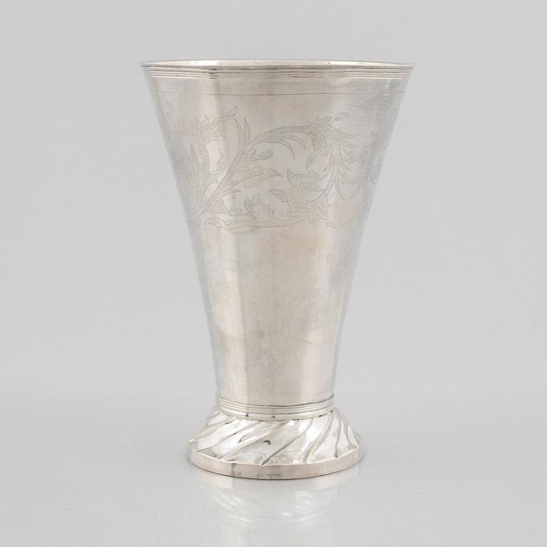 A silver beaker by Lars Löfgren, Hudiksvall (1797-1853).