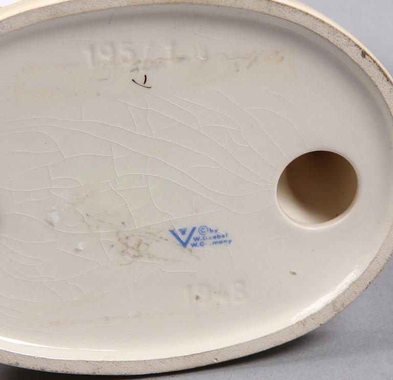 FIGURIN, porslin, Hummel, Goebel.