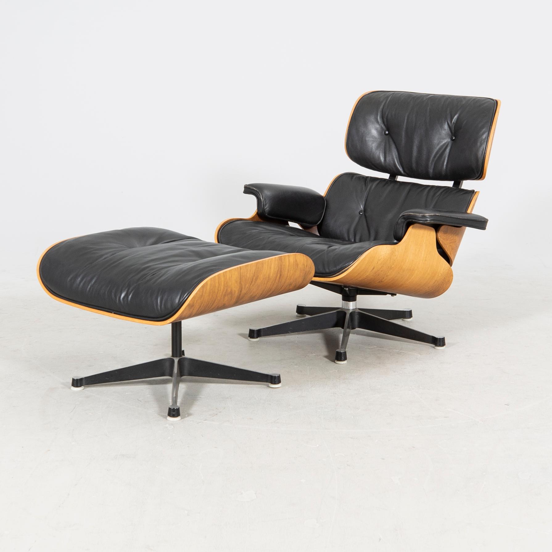 Charles and Ray Eames, "Lounge chair", fåtölj och fotpall, Herman Miller 1960-70-tal.