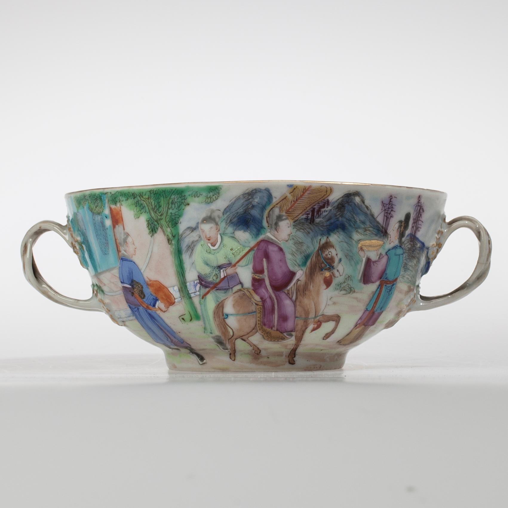 SKÅL MED HÄNKLAR, porslin, Kina, Qianlong (1736-1796).