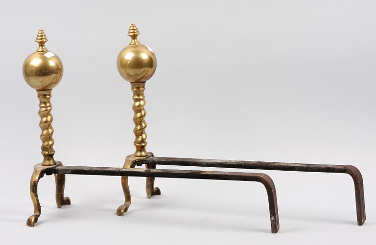 ELDHUNDAR, ett par, mässing och järn, 1800/1900-tal.
