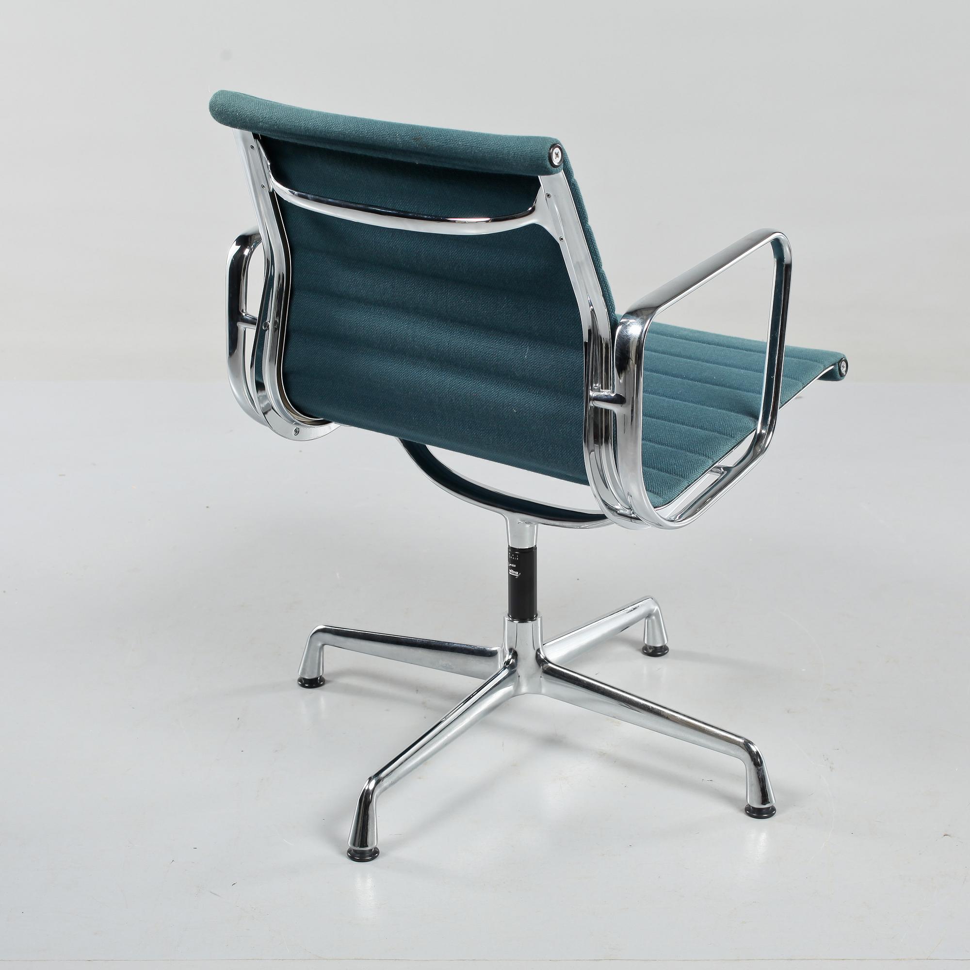 KARMSTOL, "Modell 116", Charles & Ray Eames för Vitra, formgiven 1958.