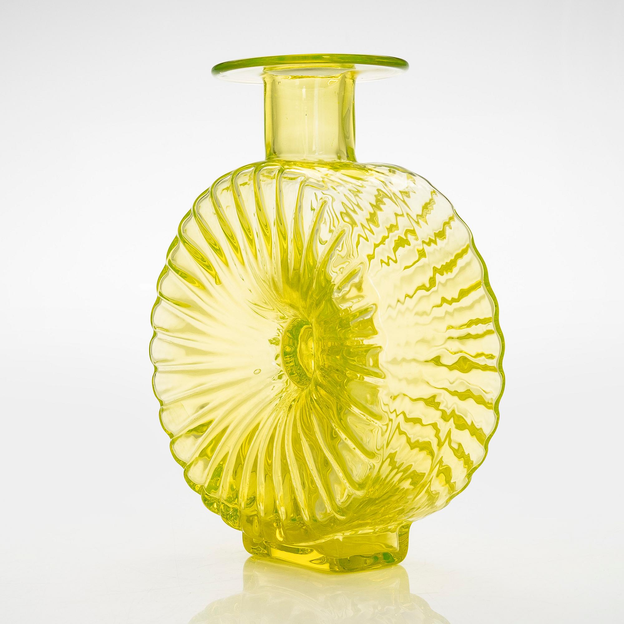 Helena Tynell, a 'Solflaskan' for Riihimäki Glassworks, Finland. In production 1964-1974.