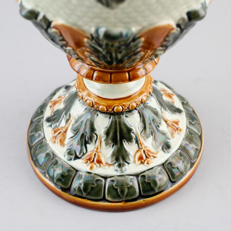 LOCKURNA, majolika, Rörstrand, 1800-talets andra hälft.