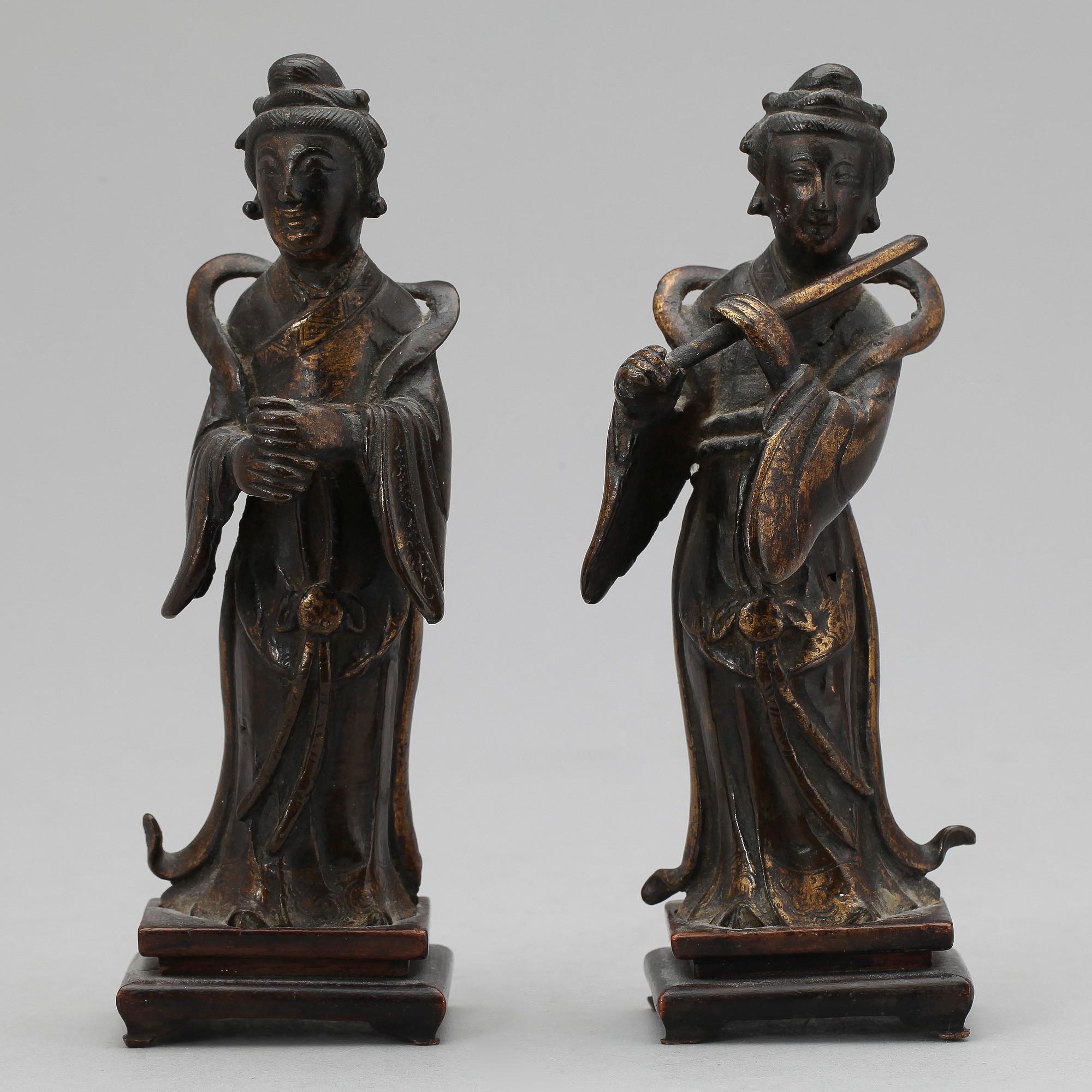 FIGURINER, 2 st, brons, Kina, 1900-tal.