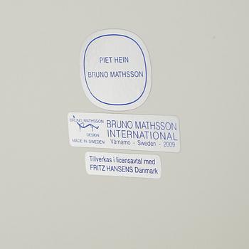 MATBORD, "Superellips", Bruno Mathsson och Piet Hein, Fritz Hansen, 2009.