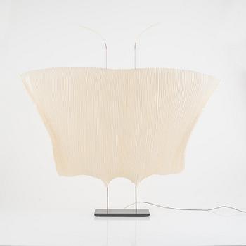 Dagmar Mombach, a "Samurai" tablelamp for Ingo Maurer, Germany.