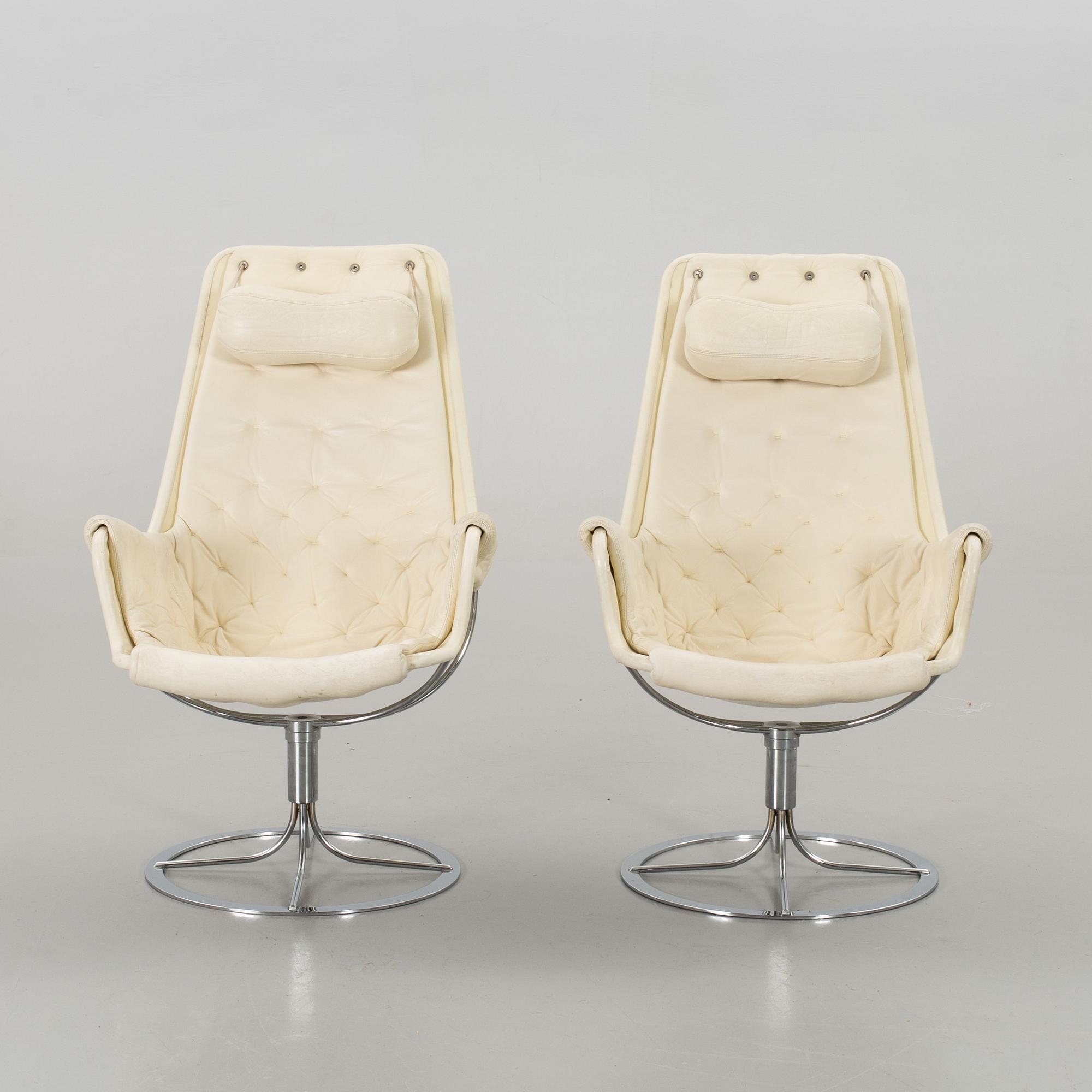 A pair of "Jetson" chairs, designed by Bruno Mathsson, Dux, 20th cenutry latter part.