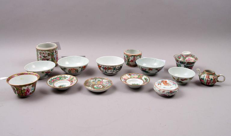 PARTI PORSLIN, 13 delar, Kina, bl a Kanton, 1800-1900-tal.