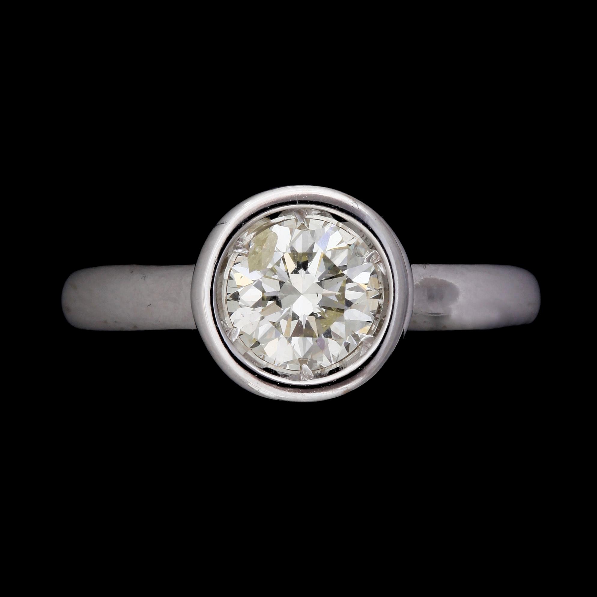 RING, 18k vitguld med briljantslipad diamant ca 1,00ct. Vikt 5,4g.