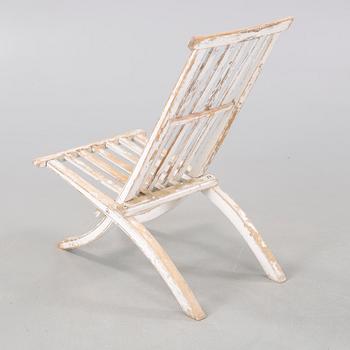 A deckchair from the latter half of the 20th century.