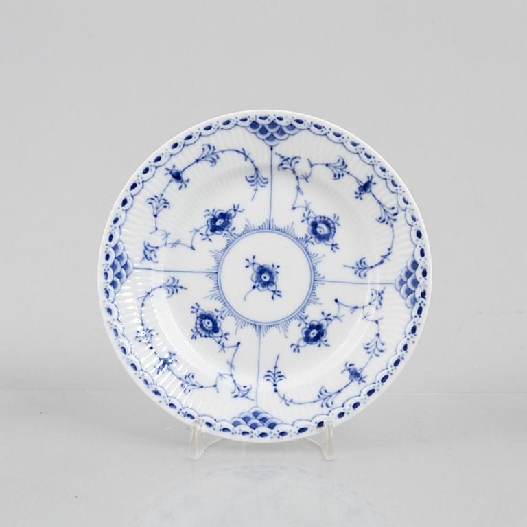 A set of 29 pieces coffee service, porcelain, "Musselmalet", Royal Copenhagen.