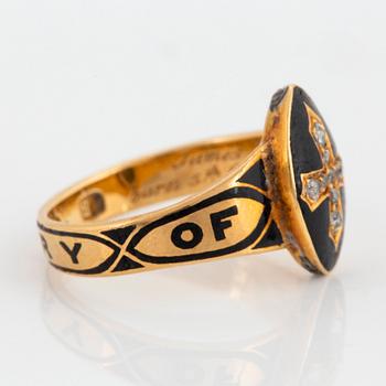 A mourning ring in 18K gold and black enamel set with rose-cut diamonds.